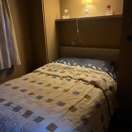 Caravane Het Zeepaardje Kamp alanı *