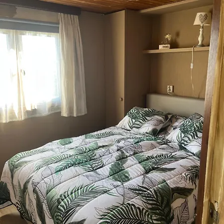 Caravane Het Zeepaardje Kemping *