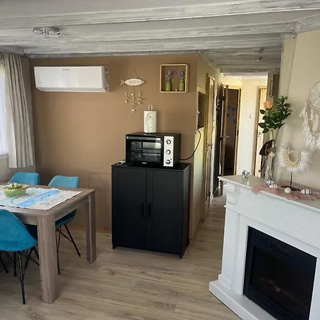 Kemping Caravane Het Zeepaardje De Haan